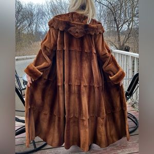 Sheared Mink Fur Huge Collar Bergmana  Fur Coat